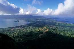 Bay;-Coast;-Comoros-Archipelago;-Elevated-view;-Forest;-France;-Indian-Ocean;-Islet;-Kaleidos;-Kaleidos-images;-La-parole-à-limage;-Landscape;-Laurent-Abad;-Mayotte;-Stories-Pictures;-Villages